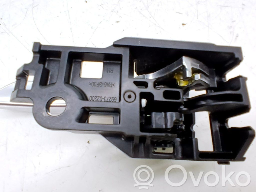Toyota Corolla E110 Takaoven sisäkahva 