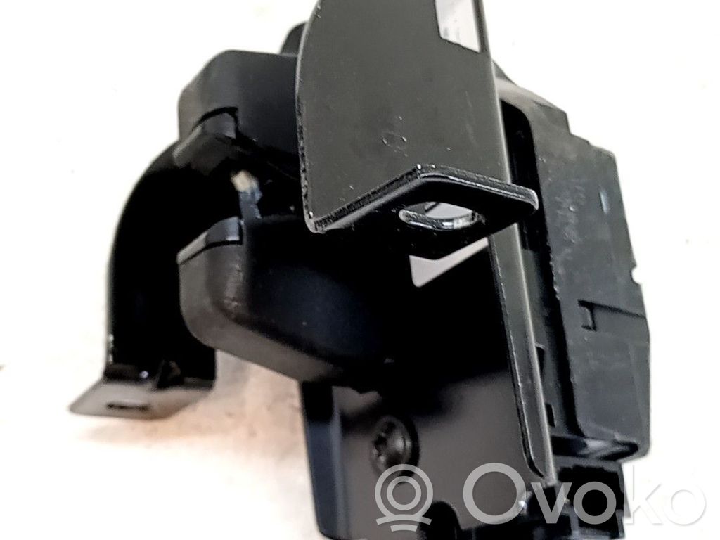 Chevrolet Combo Tailgate lock latch 