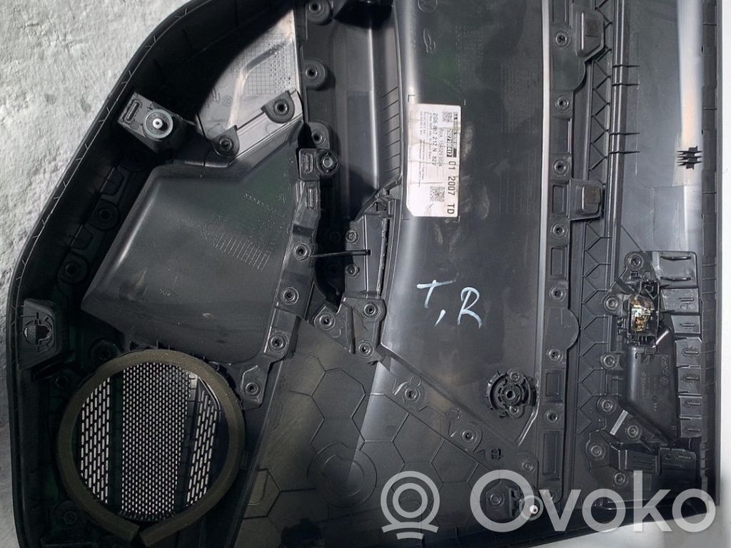 Volkswagen Polo Rivestimento del pannello della portiera posteriore 