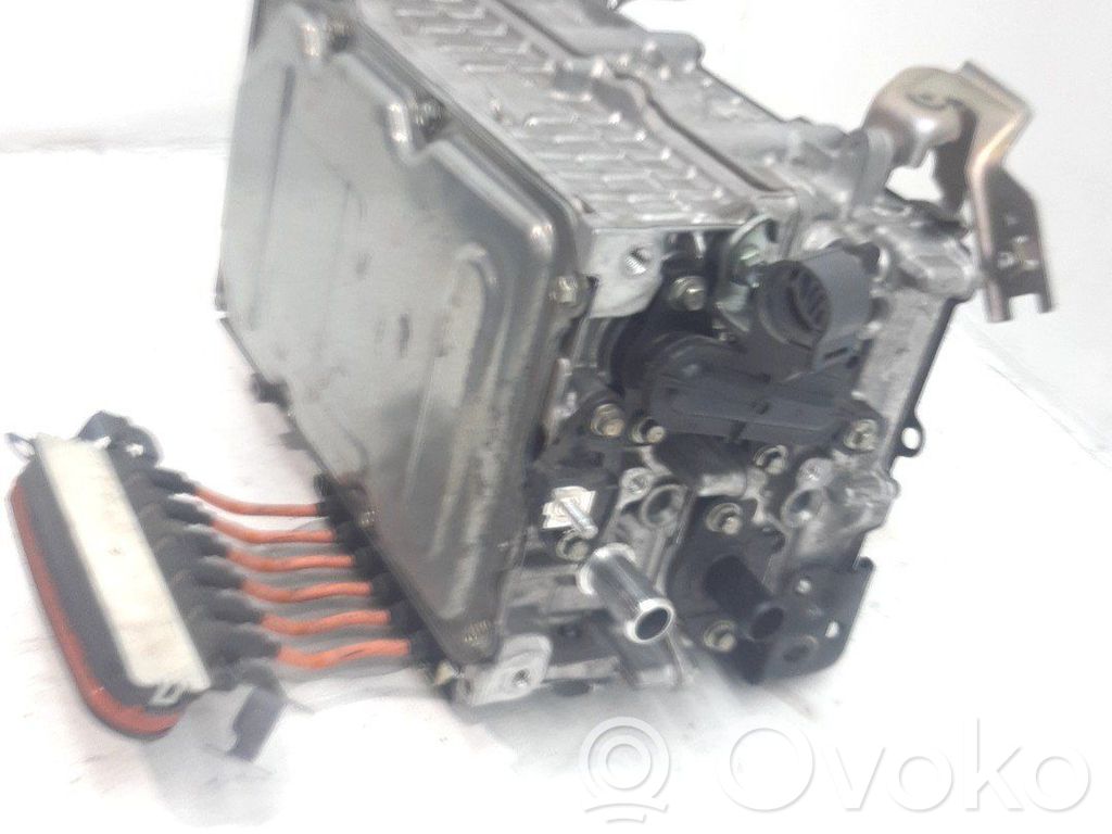 Toyota Corolla E110 Convertor-inversor tensiune 
