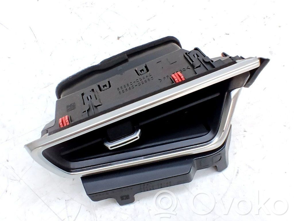 Toyota Corolla E110 Garniture, panneau de grille d'aération 