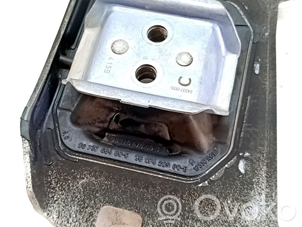Soporte de la caja de cambios   9807981780