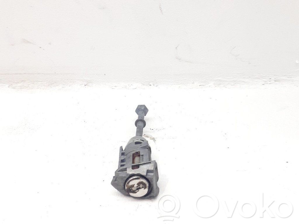 Citroen C4 III e-C4 Etuoven lukko 