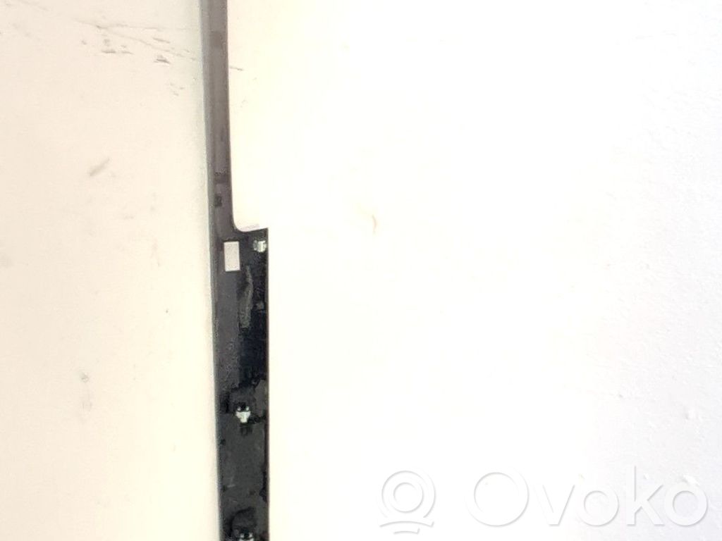 Cornice cruscotto   8244V8