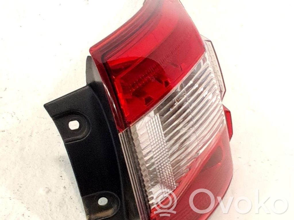 Nissan Qashqai Bec lampă spate 