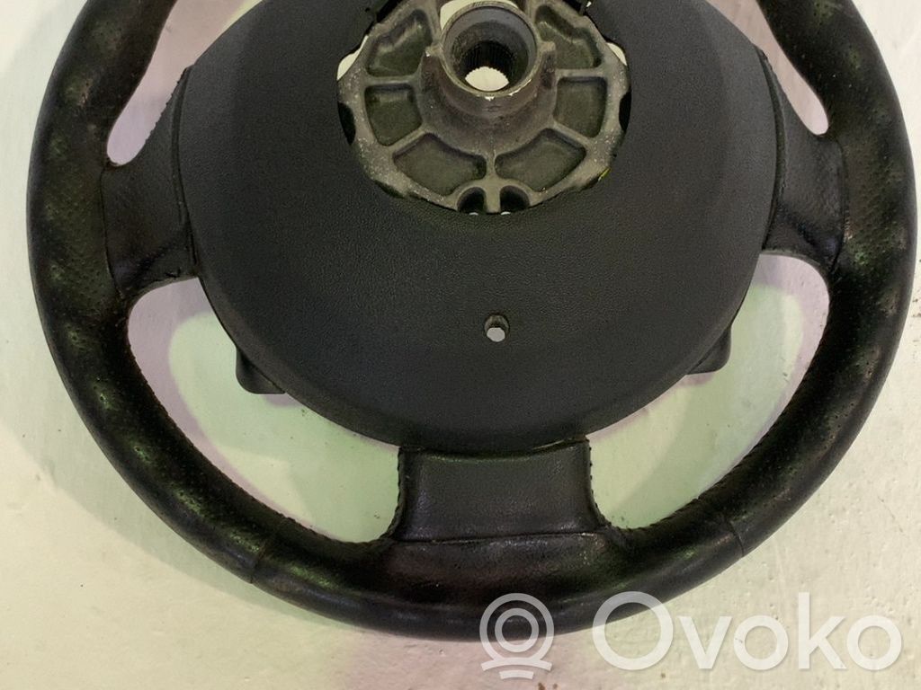 Volante   484005500R