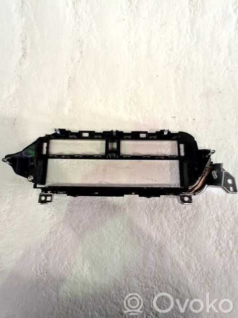 Moldura del panel   687506UA0A