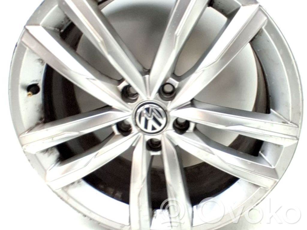 Volkswagen PASSAT B7 Jantă aliaj R24 