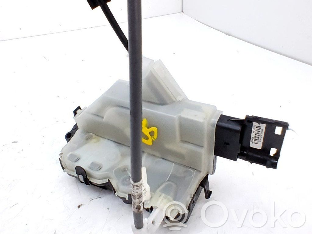 Citroen Berlingo Zamek drzwi przednich 