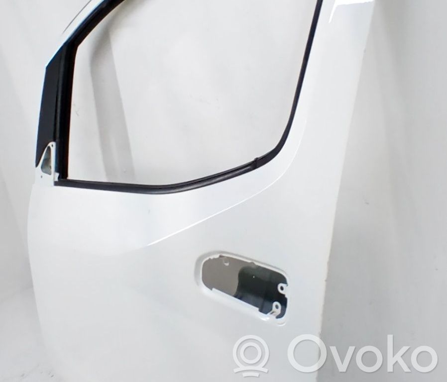Nissan NV200 Portiera anteriore 