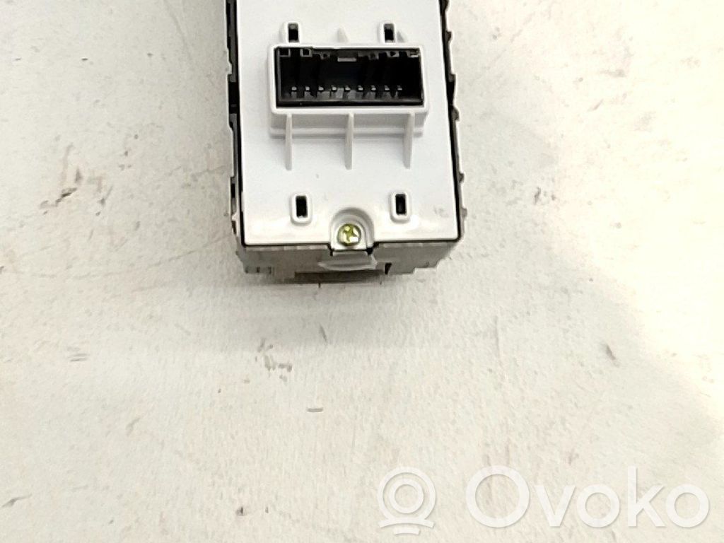 Interrupteur commade lève-vitre   93571H8100