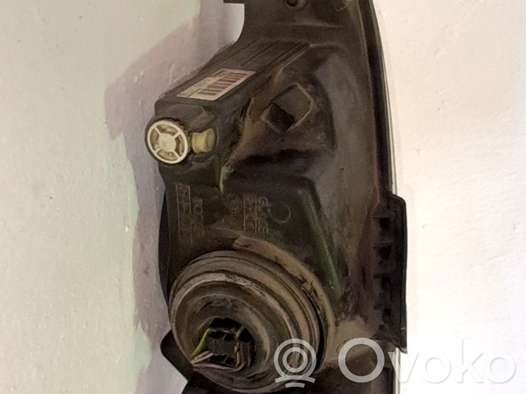 Phare frontale   6205S7