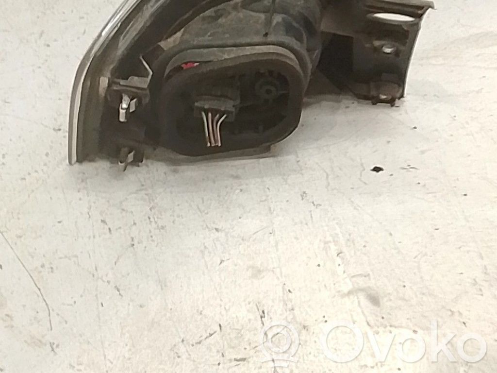 Takavalon polttimo   6L6945112B