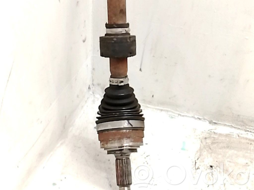Eje de transmisión delantero   391003401R