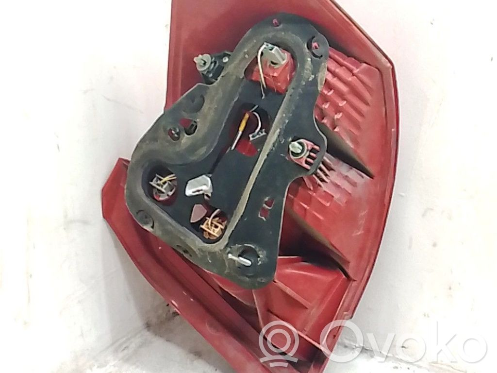 Toyota Auris 150 Żarówka lampy tylnej 