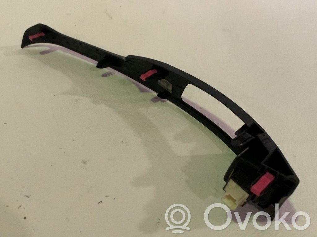 Toyota Yaris Element deski rozdzielczej 