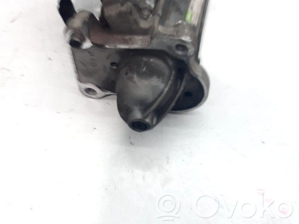 Rozrusznik   1734633,8V2111000AE