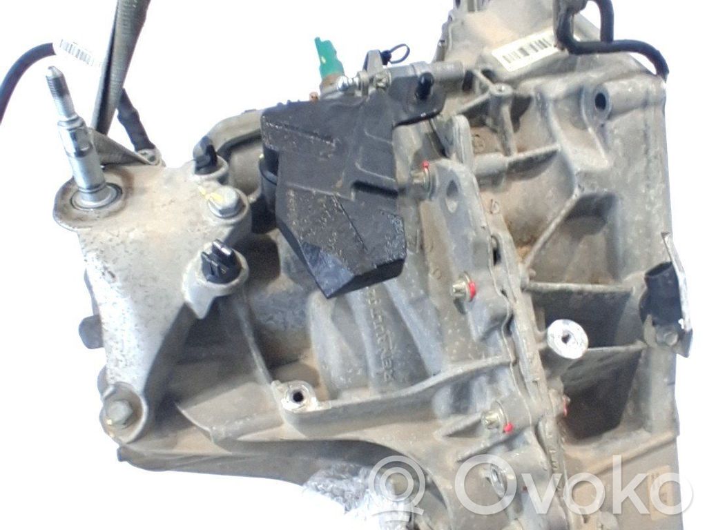Dacia Sandero Scatola del cambio manuale a 5 velocità 