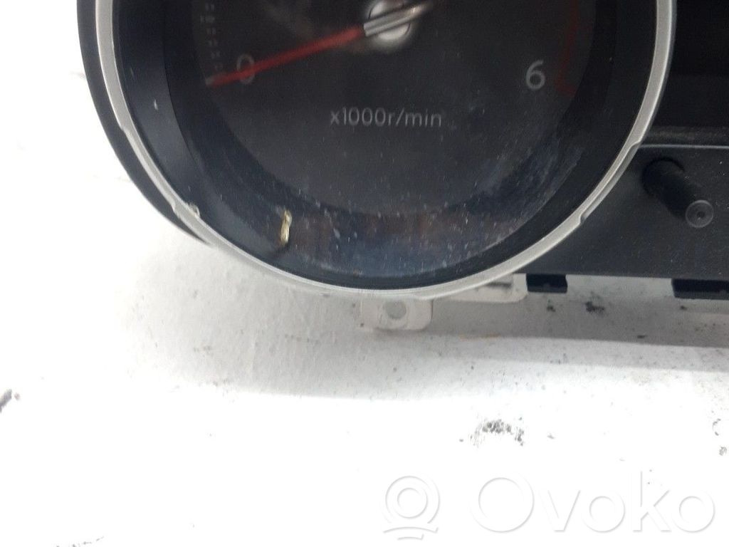 Nissan Qashqai Vitezometru (grup de instrumente) 