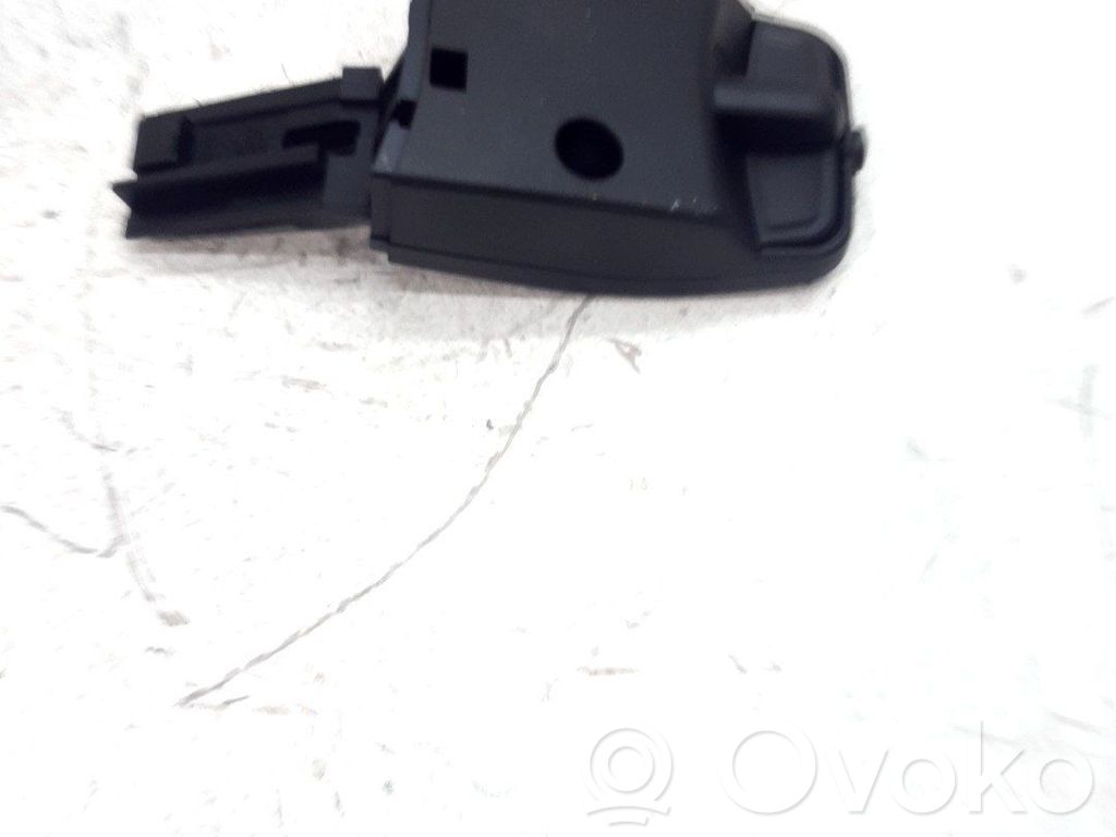 Ford Focus Pulsanti/interruttori sul volante 