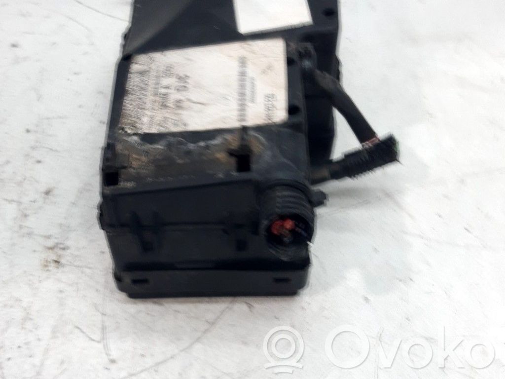 Fuse module   1223183,3M5T14A142AB