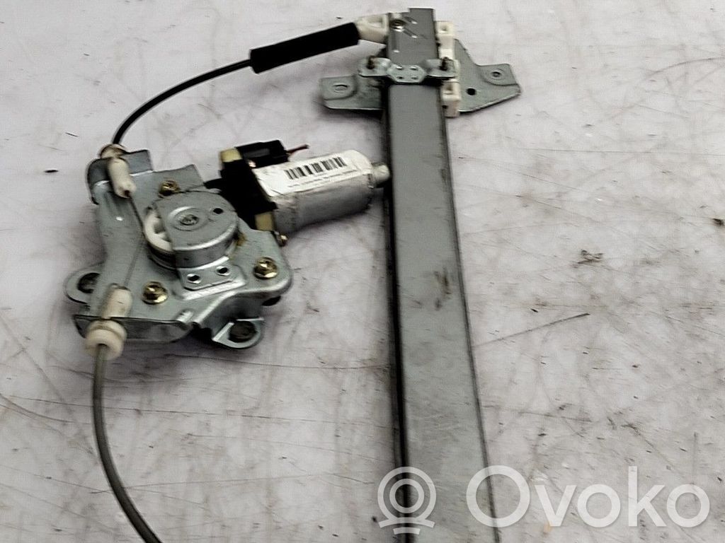 Motor del regulador de la ventanilla de la puerta delantera   8240207000