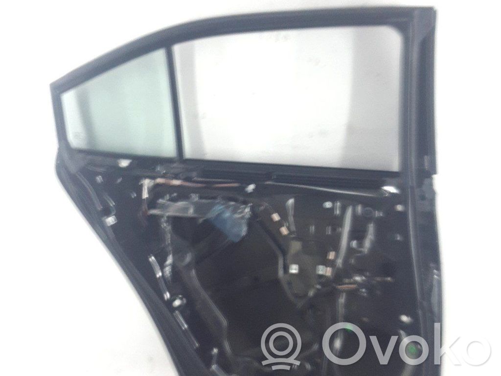 Drzwi tylne   6700402550