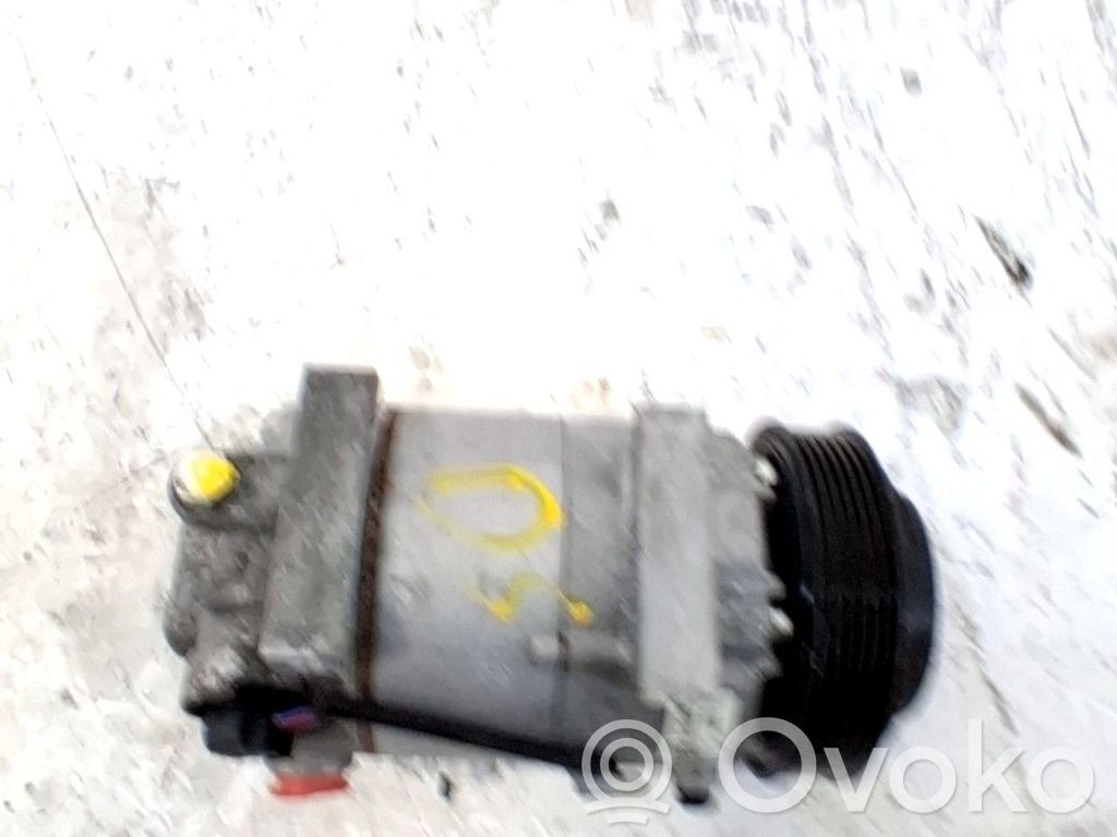 Ilmastointilaitteen kompressorin pumppu (A/C)   97701G4400