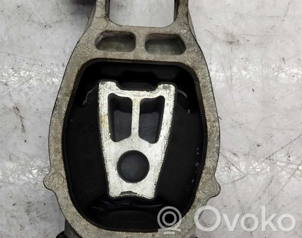 Engine mount bracket   10340263
