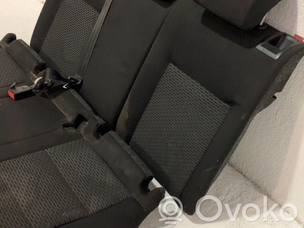 Volkswagen Golf VI Takaistuin 
