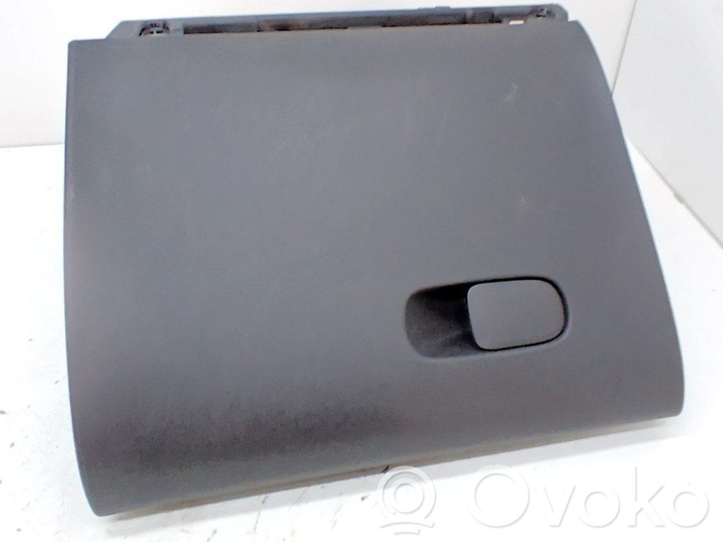 Guantera   98124973ZD