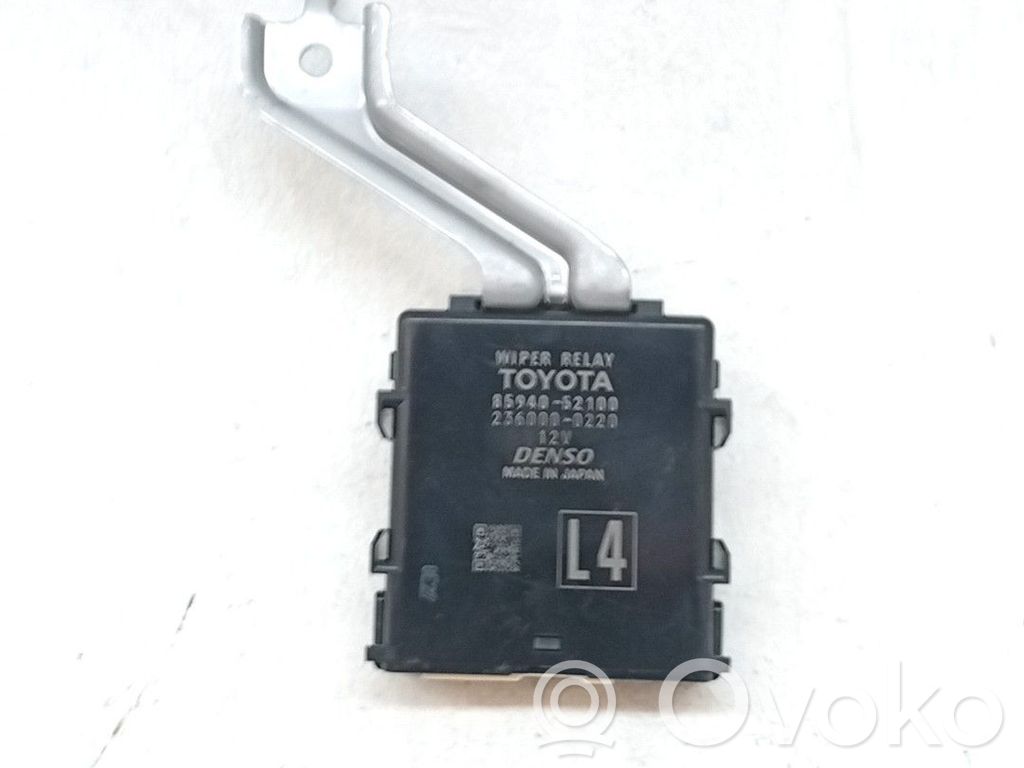 Toyota Yaris Modul de control caroserie central 