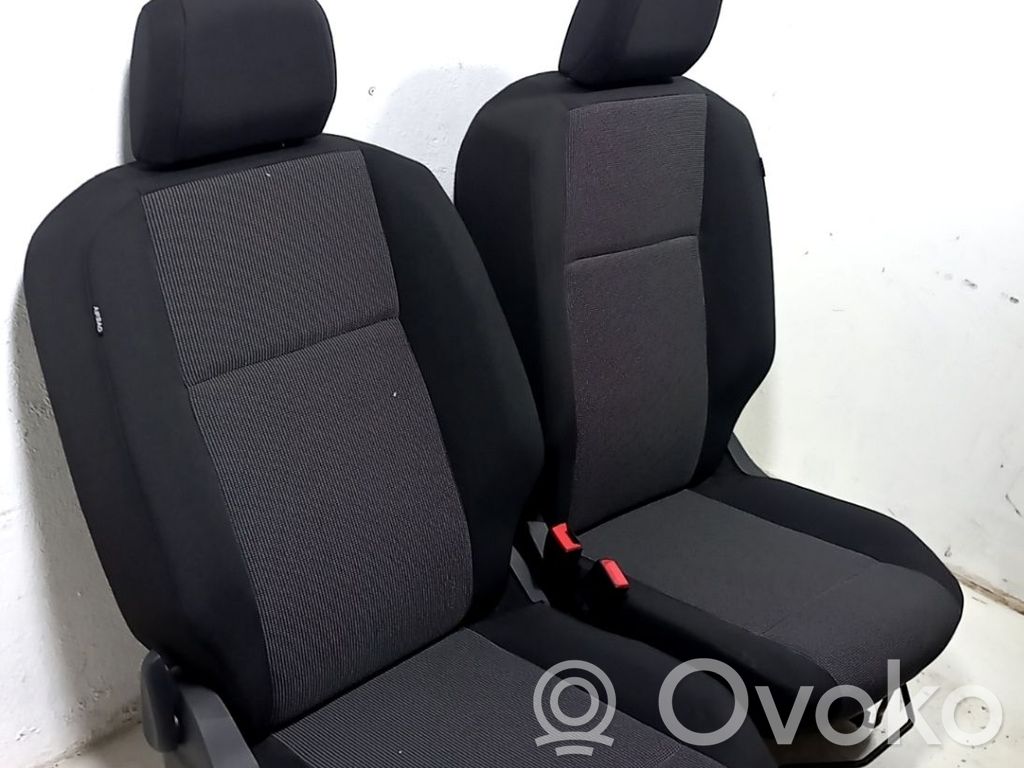 Citroen Berlingo Fotele / Kanapa / Komplet 