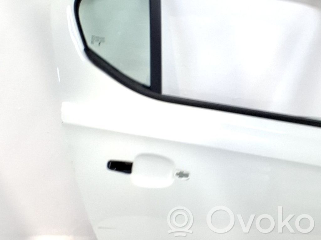 Rear door   39135552