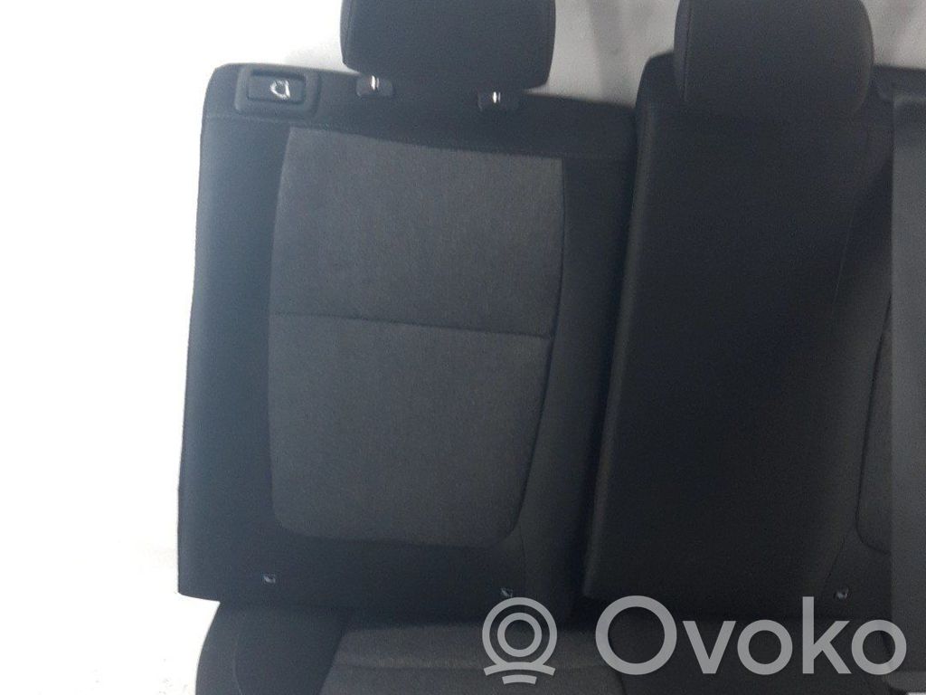 Asiento trasero   89100H8010CUA