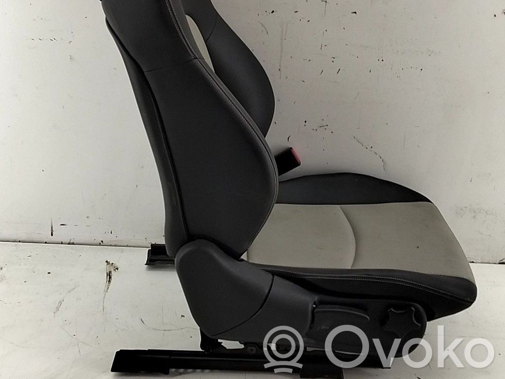 Mercedes-Benz CLC CL203 Fotel przedni pasażera 