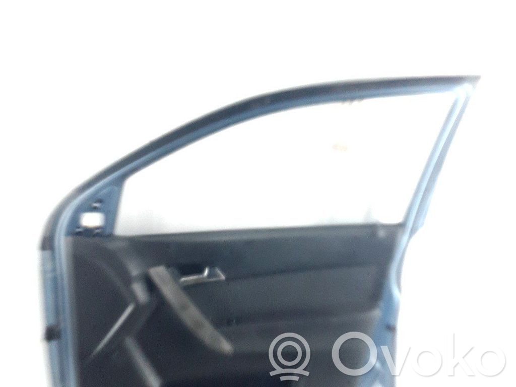 Chevrolet Aveo Puerta delantera 