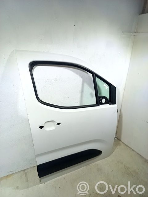 Drzwi przednie   9822914280