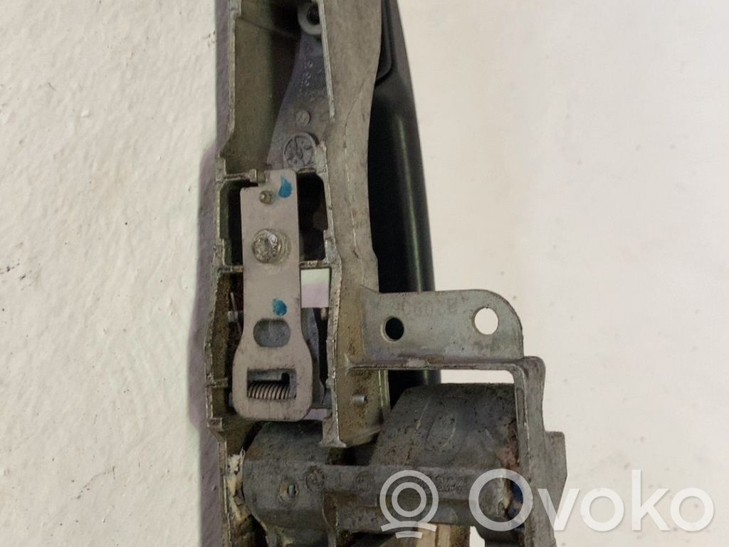 Manecilla externa puerta trasera   910966