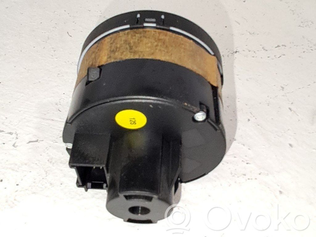 Volkswagen Golf V Interruttore luci 