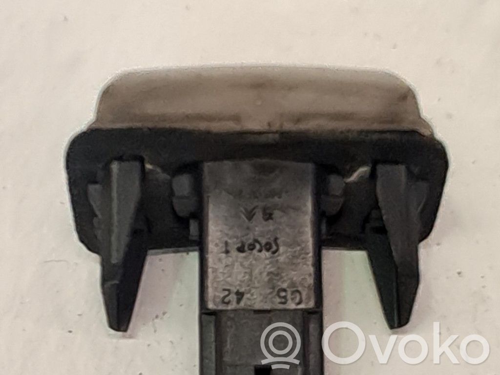 Citroen Berlingo Lampă număr 