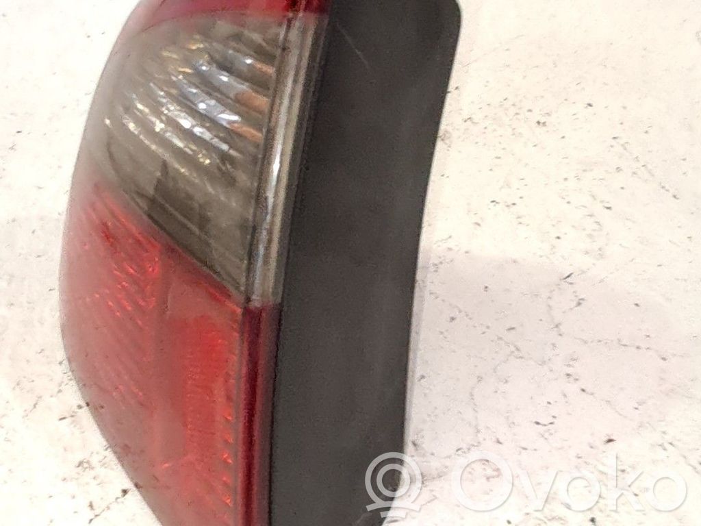 Lámpara de faros/luces traseros   1M6945111