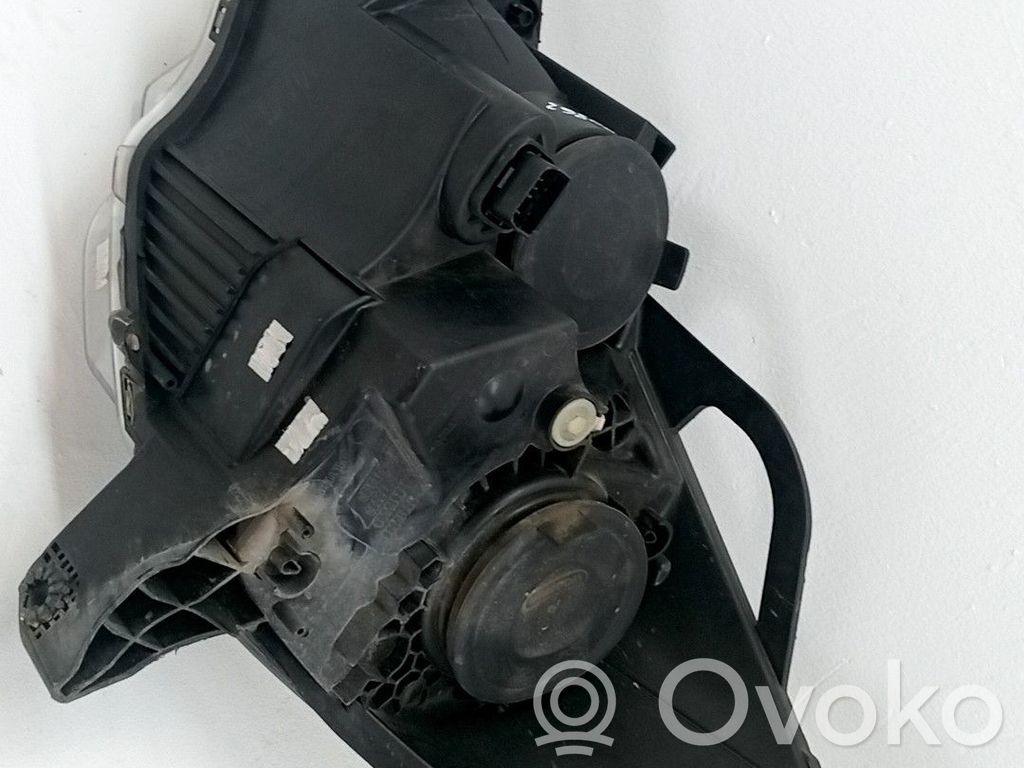 Headlight/headlamp   1606930080