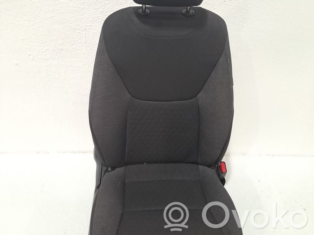 Toyota Yaris Etumatkustajan istuin