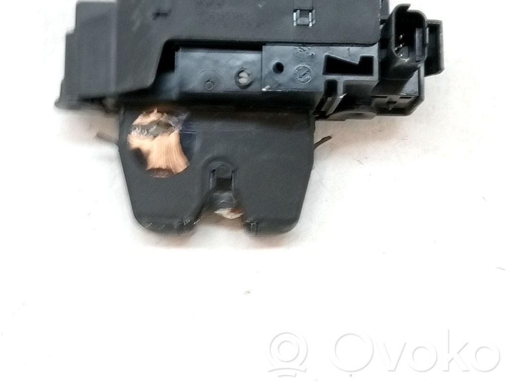 Chevrolet Combo Tailgate lock latch 