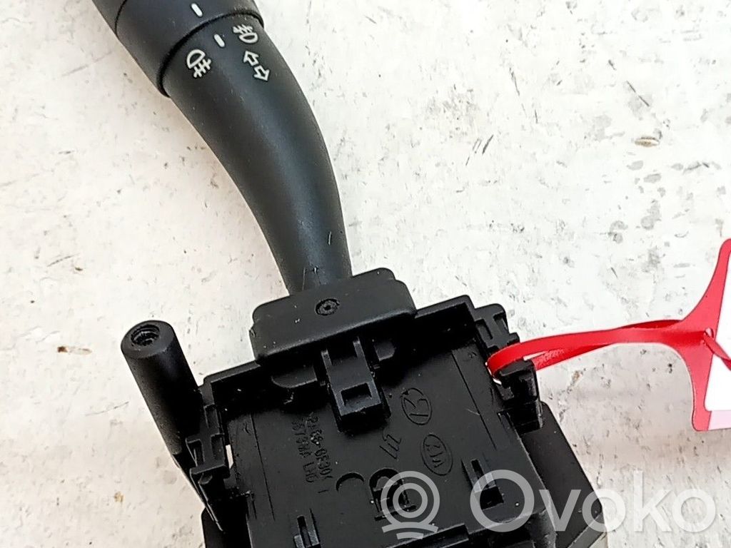 Suuntavilkun vipu   934102L030