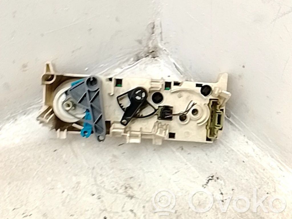 Panel klimatyzacji   6451NJ