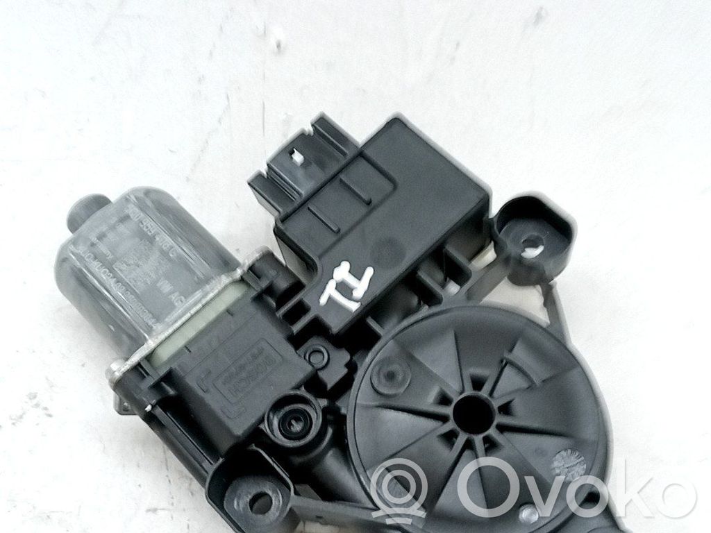 Volkswagen Golf VIII Motorino alzacristalli della portiera posteriore