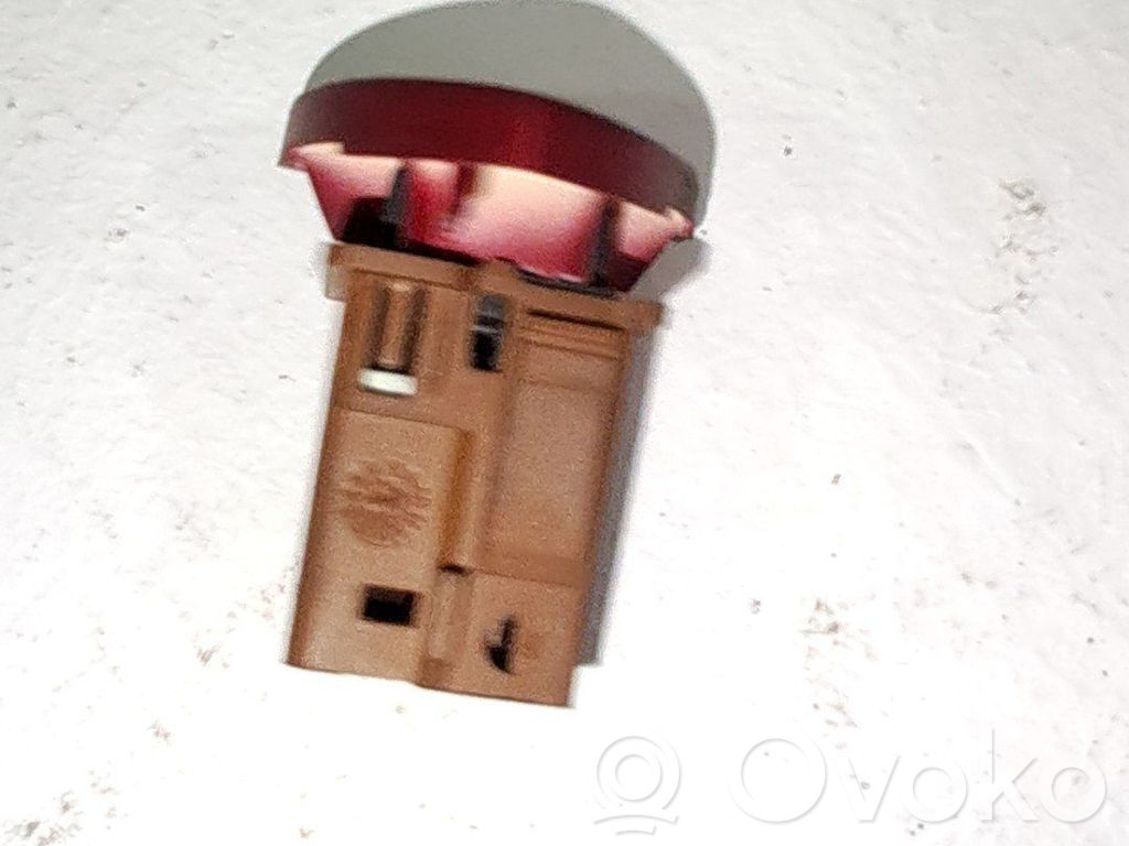 Botón interruptor de luz de peligro   6554J8