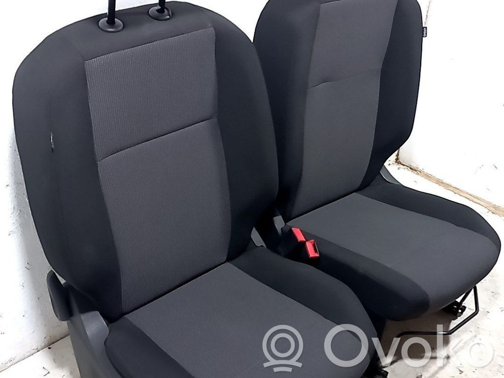 Citroen Berlingo Fotele / Kanapa / Komplet 